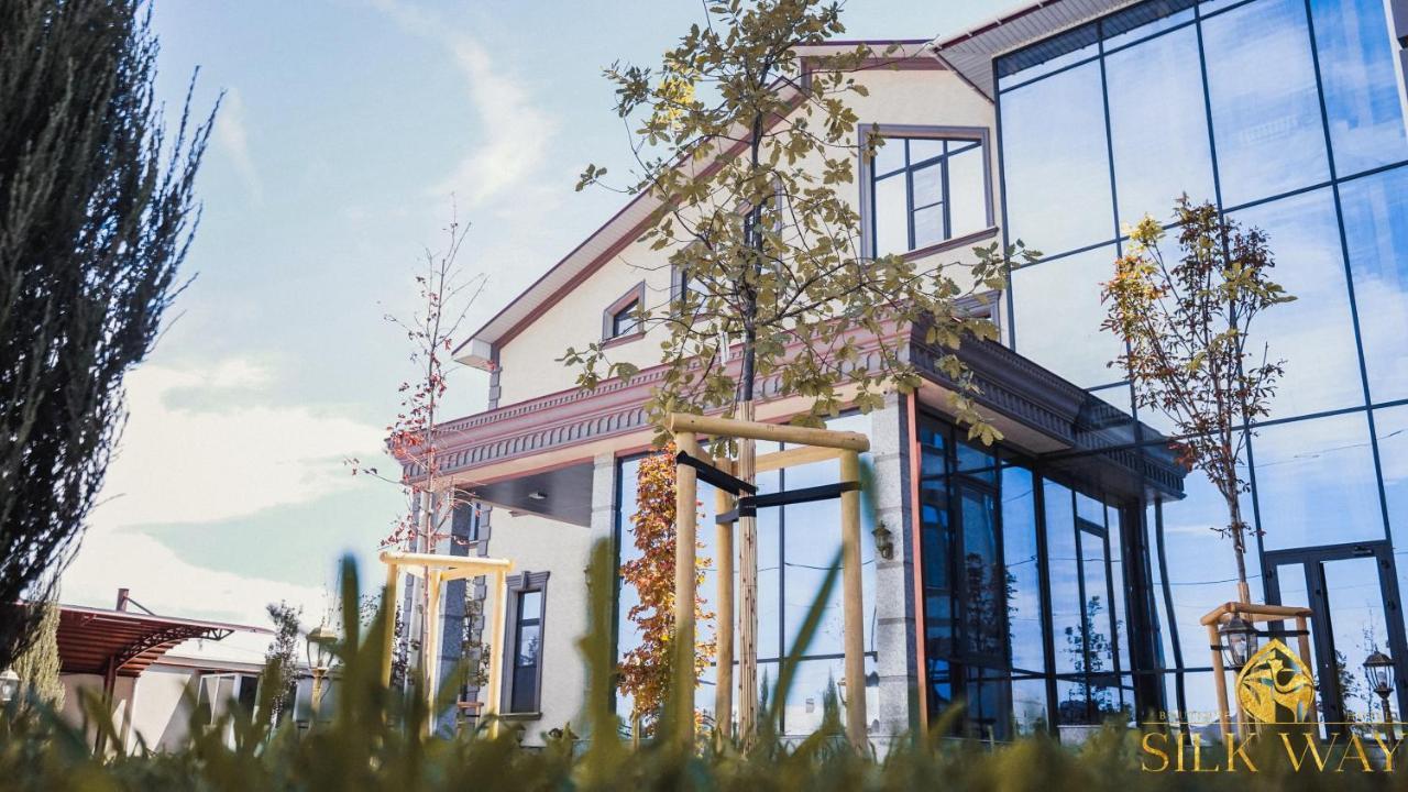 Boutique Hotel Silk Way Turkistan Exterior photo